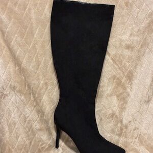 Elegant Black Knee-High Women's Boots